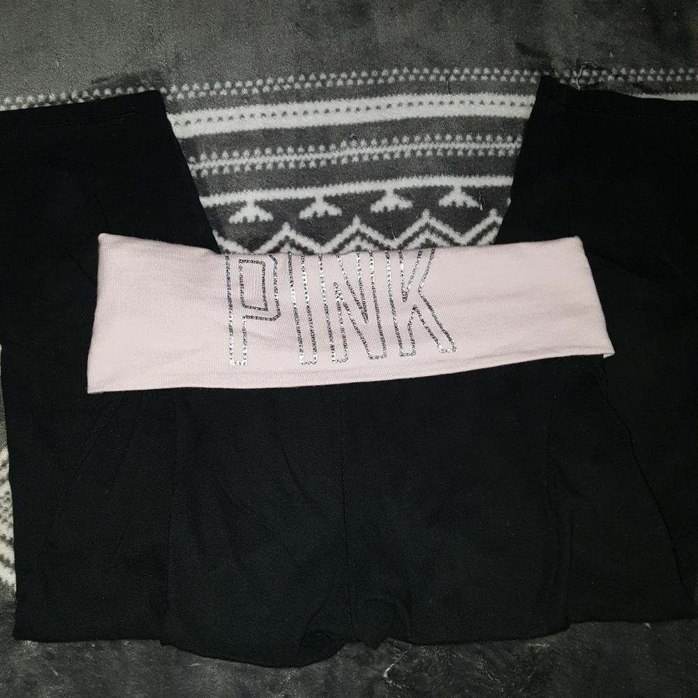 Pink vs cropped leggings